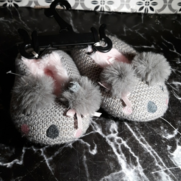 Toddler 4 mouse slippers new gift - Picture 1 of 2